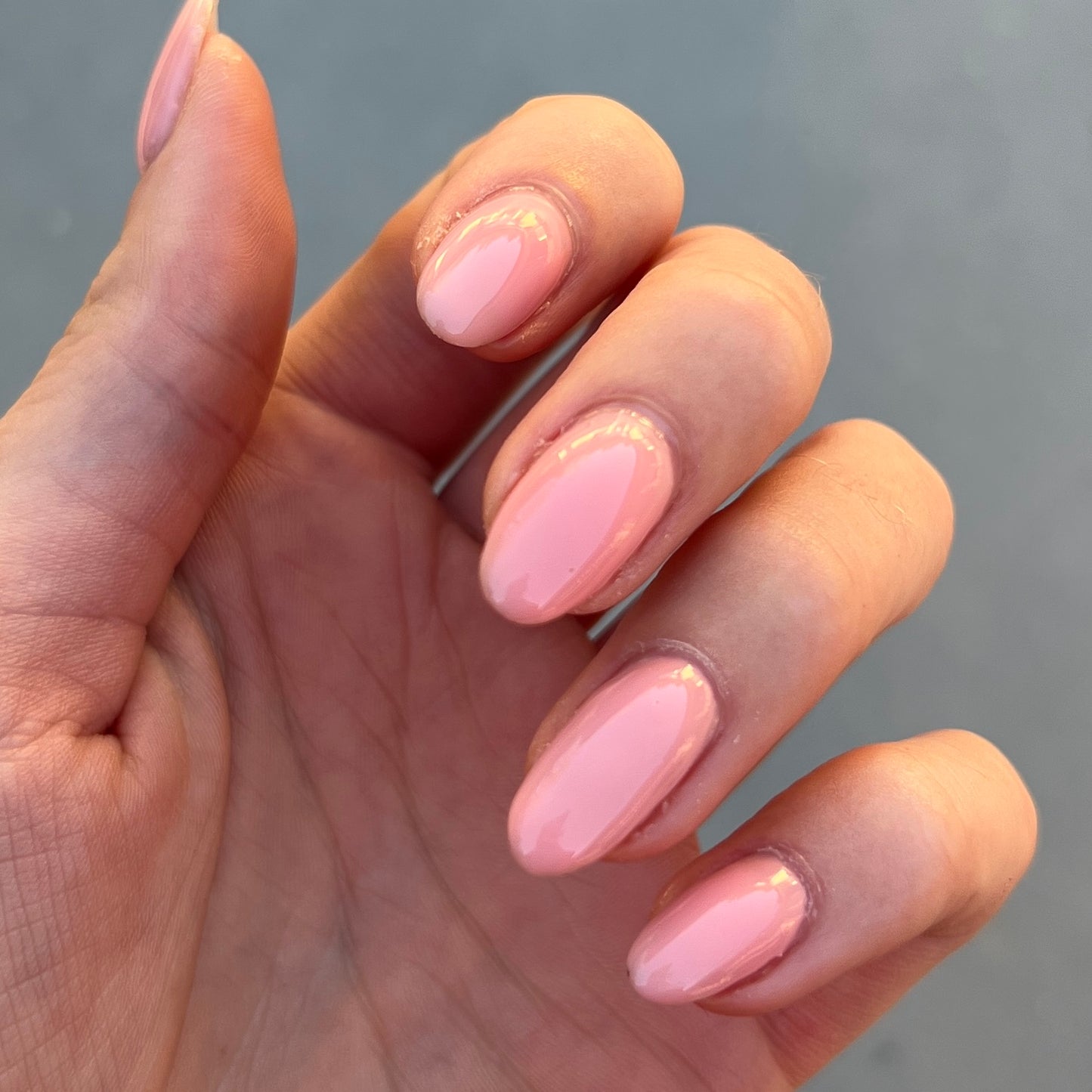 Coloured Rubber Base Coat (#07) (discontinued shade)