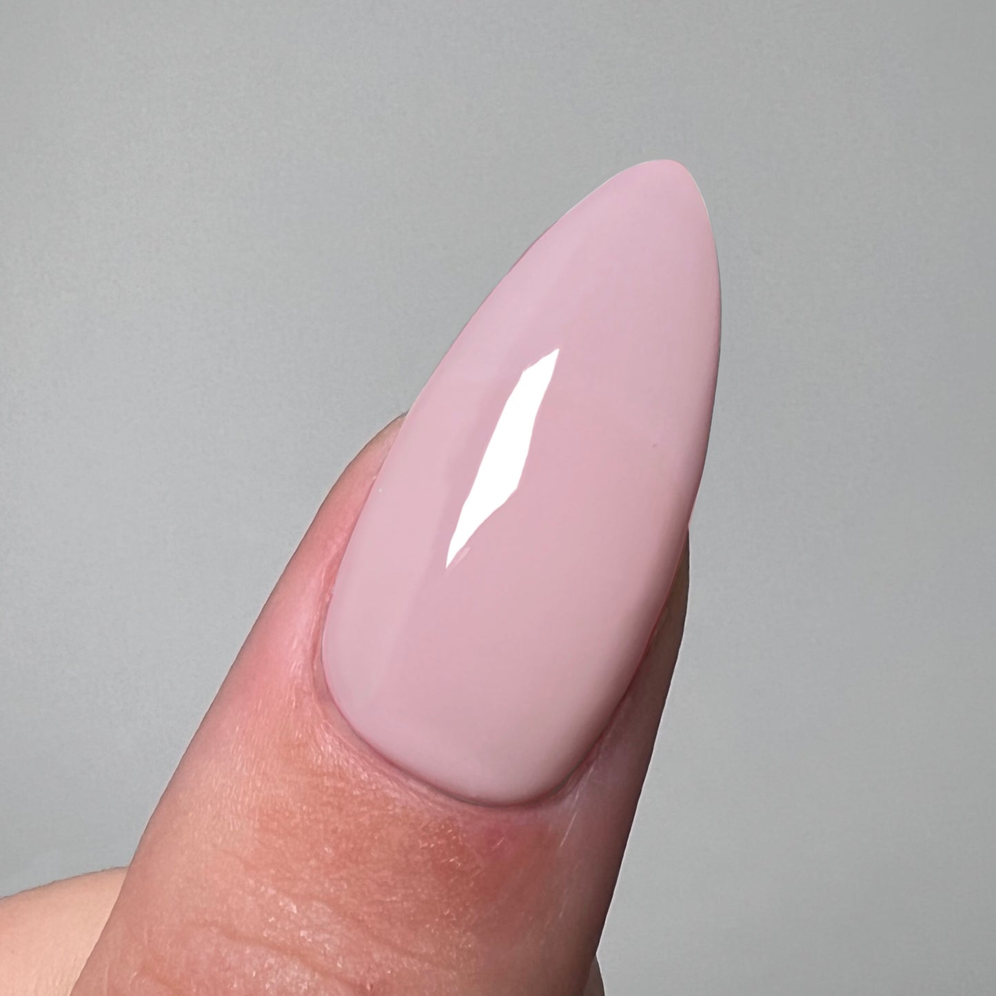 Coloured Rubber Base Coat (#04)