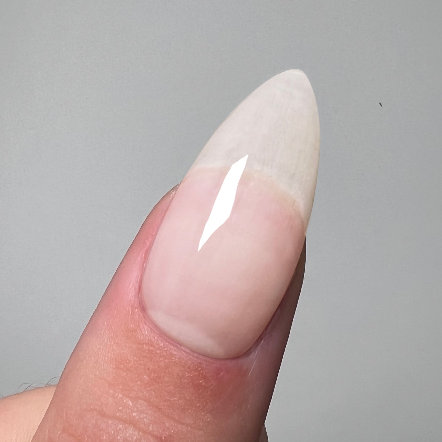 Milky White No-Wipe Top Coat
