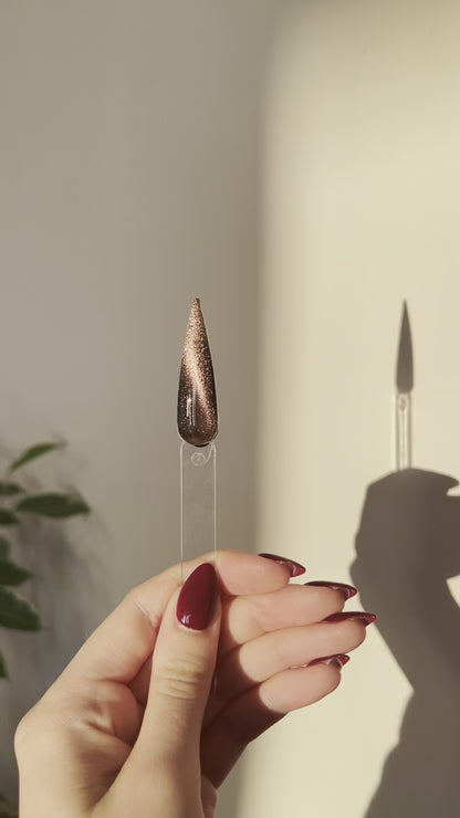 Purple Magnetic cat eye gel polish (#109)